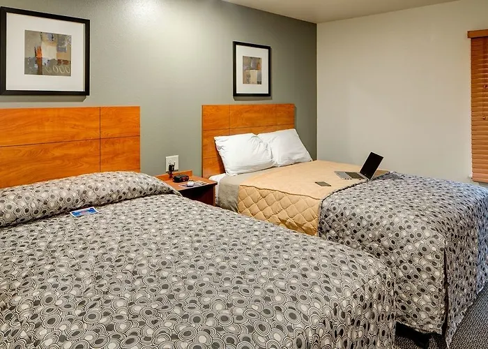 Woodspring North I-270 Hotel 4*